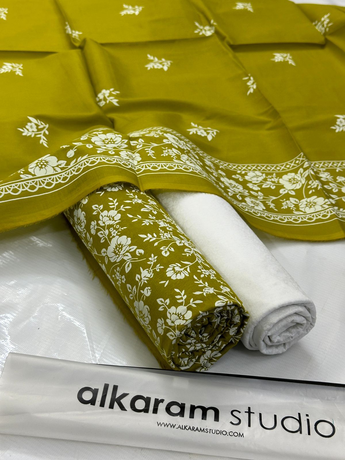 *Al Karam 3pc in self printing.